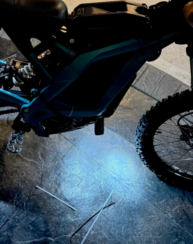 EMW Battery Powered Wheelie Light